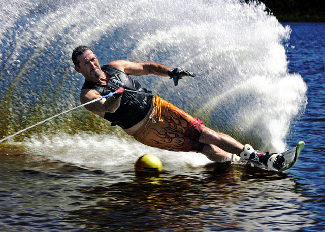 Waterskiing